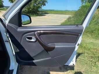 Dacia Duster 1.5 dCi 81kW 4x4 klima 1.maj.,nové ČR, serviska - 14