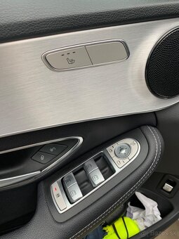 Mercedes C 200d AMG, LED, r.2017, 141tis. km - 14