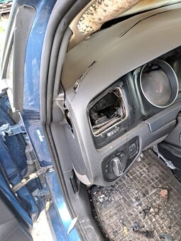 Golf 7 , Hatchback , 1.6 TDi 77kw, aut,prevodovka , r.v.2014 - 14