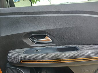 Predáme veĺmi zachovalú Dacia Sandero Stepway - 14