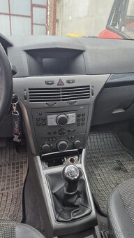 Opel Astra H 1,9CDTi 110kw kód: Z19DTH - 14
