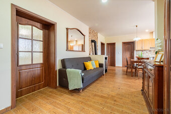 Na predaj zrekonštruovaný rodinný dom v Pate - 14