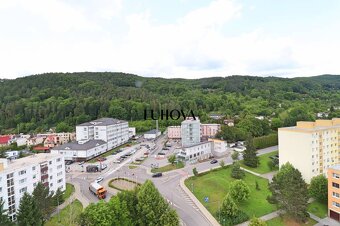 S krásnym výhľadom slnečný 3-izbový byt - 14