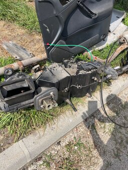 Predám náhradné diely na octavia 1 - 14