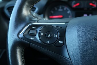 Opel Crosland X1,2 benzín - 14