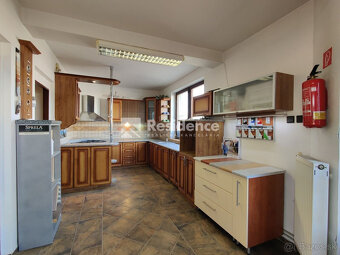 Multifunkčný objekt na podnikanie na predaj – Liptovský Miku - 14