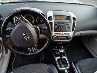 Kia Ceed combi 1.6i 90kw (benzin) + LPG - 14