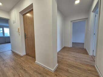 KOMPLET.REK.,4–IZB.BYT,LOGGIA,PIVNICA,ZA HRADBAMI,PEZINOK - 14