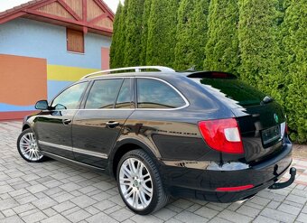 Skoda Superb Combi 2.0 TDI DSG 4X4 Elegance Max - 14