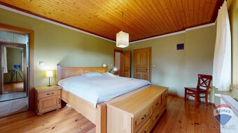 Na predaj charizmatický RD, ktorý ponúka pokojné bývanie v l - 14