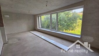 Predaj rodinného domu s garážou vo Zvolene - mestská časť Mô - 14