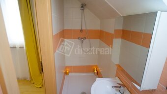 Krásny rodinný dom na Liptove so slnečným pozemkom a potokom - 14