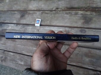Predám  Bibliu-Novy Testament a Žalmy-v modernej angličtine - 14