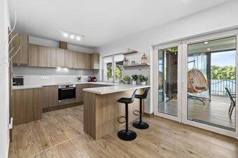 ASSENZIO - EXKLUZÍVNE - 4izbová oáza pokoja pri jazere len k - 14