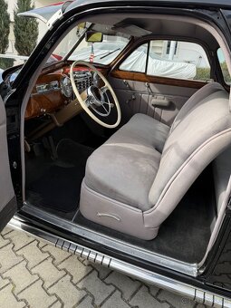 1941 Cadillac Series 62 Coupe - 14