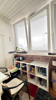 PREDAJ ATRAKTÍVNEHO 3-IZB. BYTU S LOGGIOU V PROSTREDÍ PLNOM  - 14