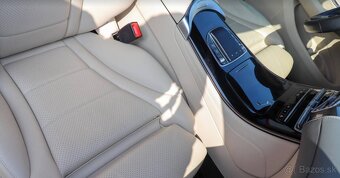 Mercedes-Benz EQC 400 4MATIC - 14