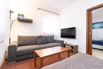 EXKLUZÍVNE Ponúkame na predaj 2 izbový apartmán - 14