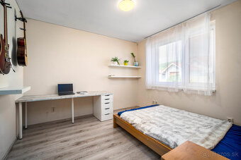 Moderný 5-izbový rodinný dom s veľkou záhradou, altánkom a b - 14