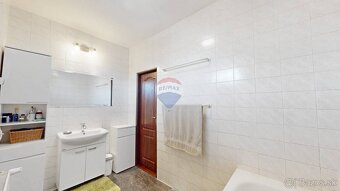✅ Priestranný rodinný dom v Bernolákove 245m2 - 14