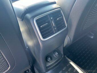 Kia Sportage 2.0 CRDI 4x4 GT-line - 14