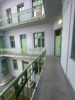 Na prenájom3 izbový tehlový byt v centre - Voľný ihned - 14