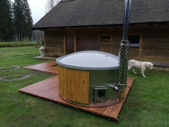 Hottub, drevený kúpací sud - 14