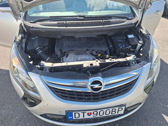 Opel Zafira Tourer 2.0 CDTi ECOTEC 130k Cosmo - 14