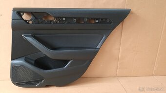 obloženie + dekor dverí Passat B8 - 14