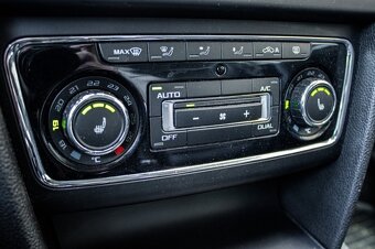 Škoda Superb Combi 2.0 TDI 103kW - 14