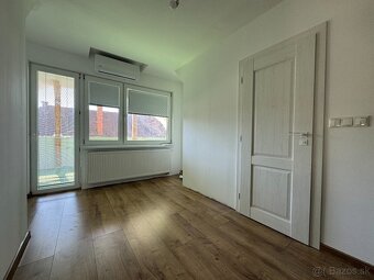 Veľký 4 izbový rodinný dom s bazénom, Krásno - Partizánske - 14