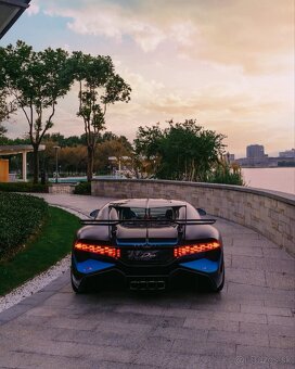 Bugatti Divo | MR Collection 1/18 - 14