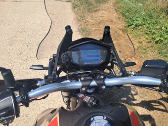 Moto Guzzi V 85 TT Travel abs - 14