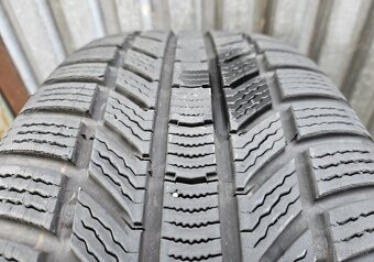 Špičkové zimné pneumatiky Continental - 235/60 r18 107H - 14