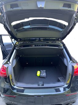 Mercedes A trieda Mercedes-AMG A 35 mHEV 4MATIC A/T - 14