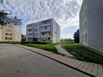 NAJLACNEJŠÍ TROJIZBOVÝ BYT NA TERASE, TREBIŠOVSKÁ UL. - 14