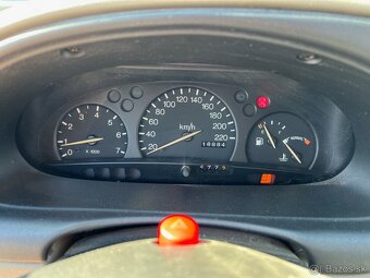 Mazda 121 1.3 benzín, 44kW, MT/5, rok:05.1998. - 14