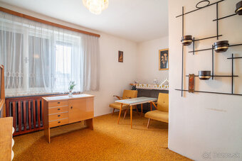 Na predaj 5-izbový rodinný dom Veľké Leváre - 14