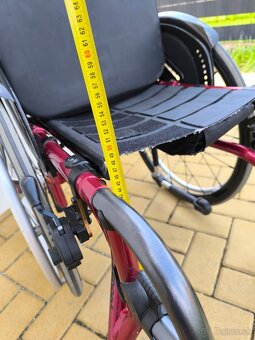 Predám invalidný vozík - 14