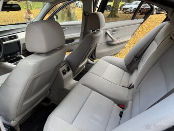 BMW E90 318i - 14