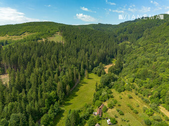 IBA U NÁS Stavebný pozemok v obci Veľké Rovné - 5203m² - 14