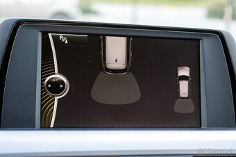 BMW 318d A/T (2014) - 14