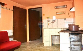 Na predaj 2 izbový dom s veľkým pozemkom v Poltári mestská č - 14