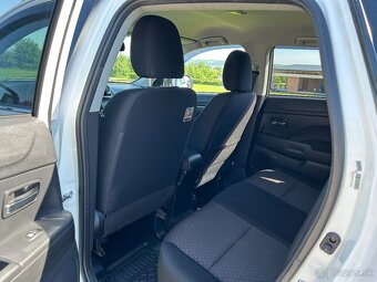 Mitsubishi ASX 2.2 DI-D Intense+ /4X4 /Automat /r.v.2017 - 14