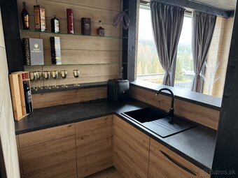 Luxusná chata s wellnessom priamo na svahu v Oravskej Lesnej - 14