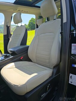 Ford Galaxy 2.0 TDCi Duratorq 180 Titanium X AWD A/T  7Miest - 14