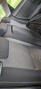 Toyota auris 2018 hybrid Combi - 14