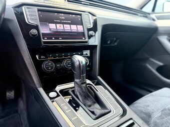 Volkswagen Passat 2.0Tdi DSG Highline,virtual,nova STK a EK - 14