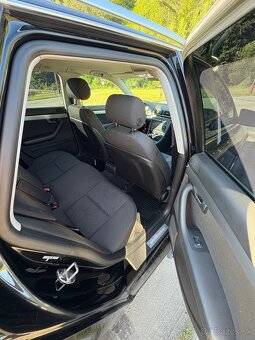 Audi A4 B7 avant 2.0l TDi 103kw Quattro - 14
