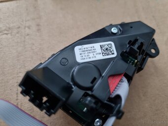 MULTIFUNKCNE TLACIDLA NA MULTIFUNKCNY VOLANT - 14